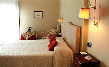 Alla Marina Bed And Breakfast Trapani Exterior foto